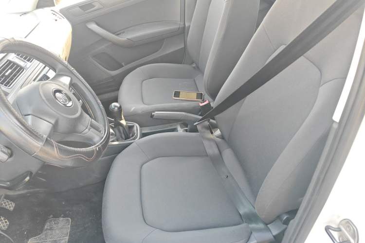 Used Volkswagen Santana 2013 1.6L Manual Fashion Edition Left Front Seat