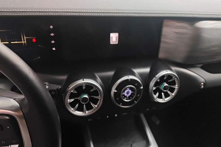 Used Tank 300 2024 2.0T Crosser Audio And AC Panel