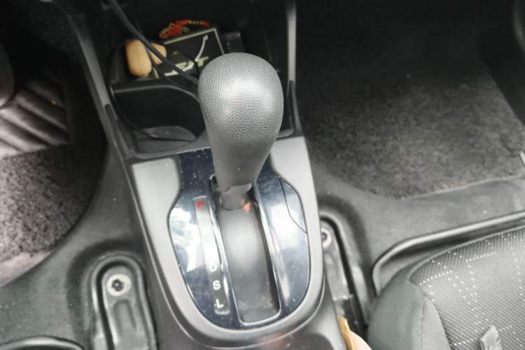 Used Honda Fit 2016 1.5L LXS CVT Comfort Sunroof Version Gear Lever