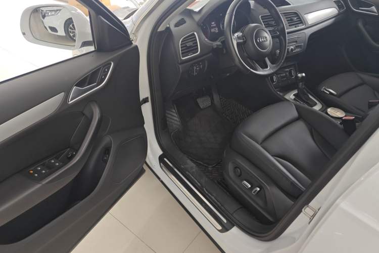 Used Audi Q3 2018 30th Anniversary Edition 35 TFSI Fashion Model