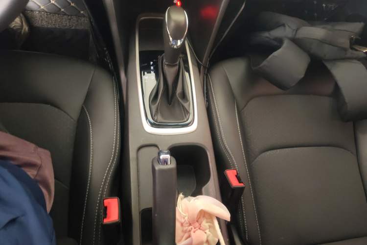 Used Chevrolet Cavalier 2019 320 Automatic Xinyue Edition Gear Lever