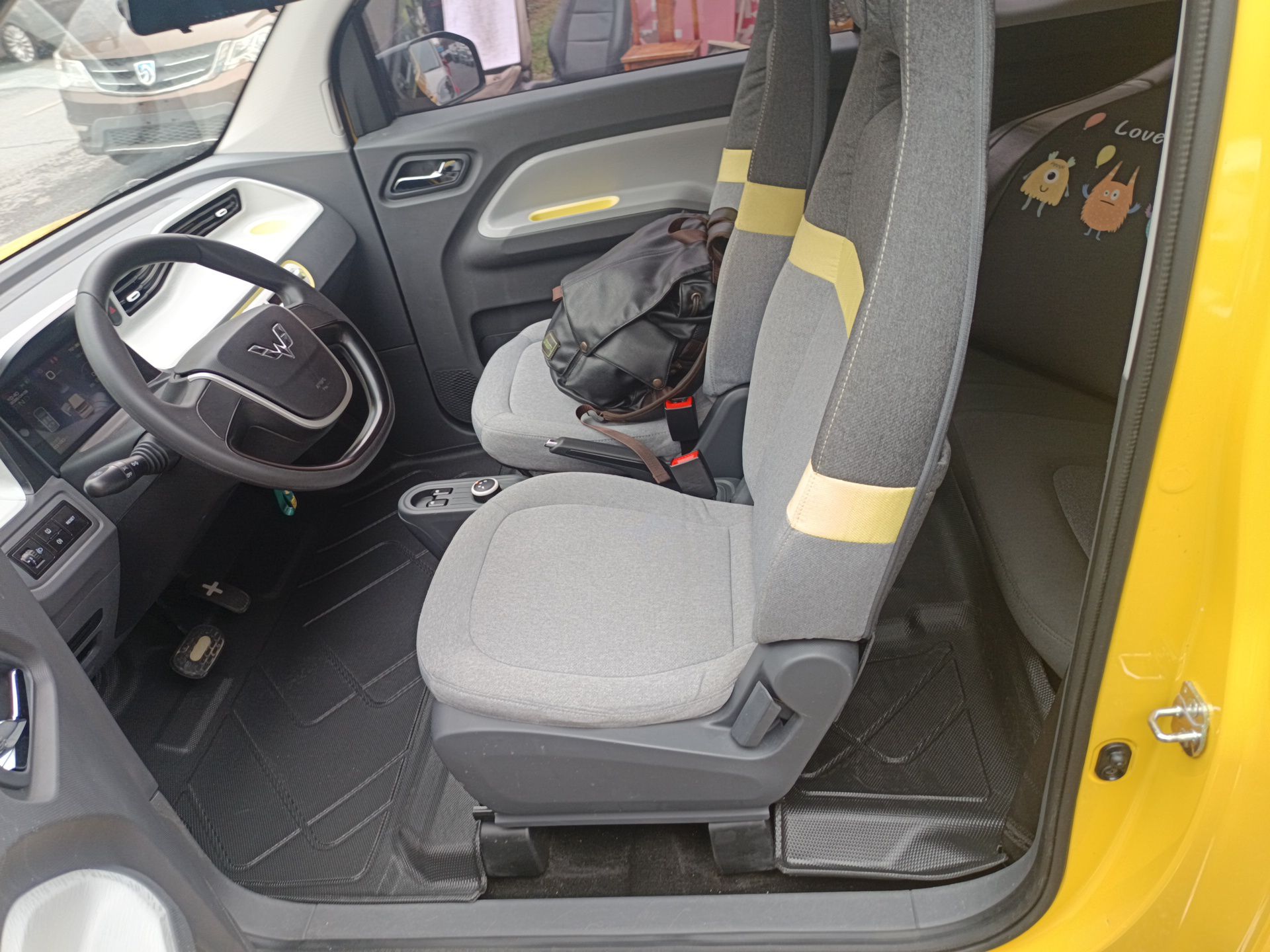 Interior delantero