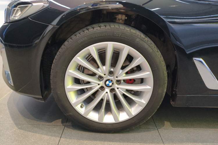 Used BMW 5 Series 2021 525Li Luxury Package