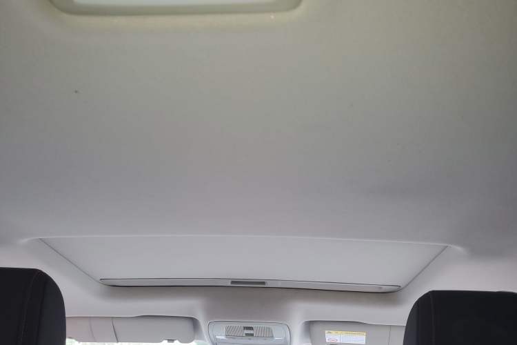 Used MG 6 2020 1.5T Automatic Lingchao Fashion Edition Headliner