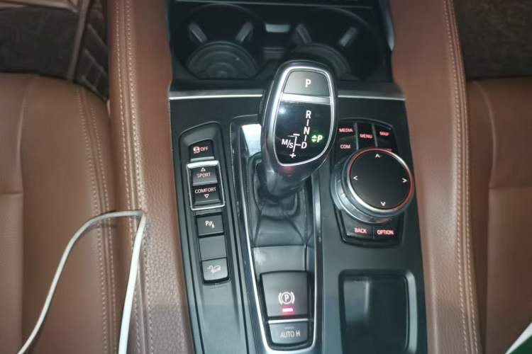 Used BMW X6 2017 xDrive35i Leading Model Gear Lever