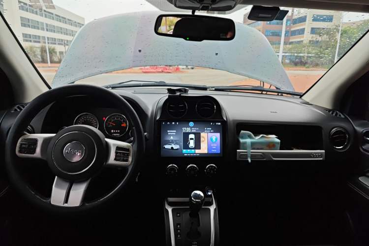 Used Jeep Compass 2014 Revised Version 2.0L Two-Wheel Drive Elite Edition
