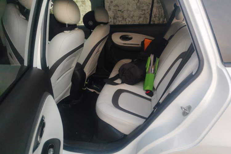 Used JAC Yiwei 3 2024 Beloved Edition 330km Air+ Left Rear Seat