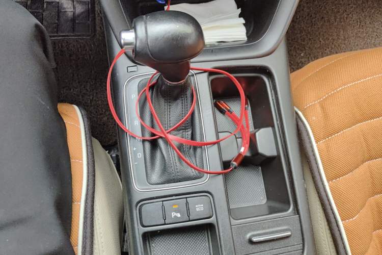 Used Kia Sorento 2013 2.2T 5-Seater Diesel Luxury Edition Gear Lever