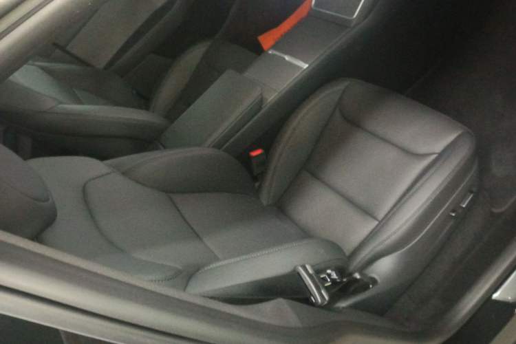 Used Tesla Model Y 2026 Rear-Drive Model