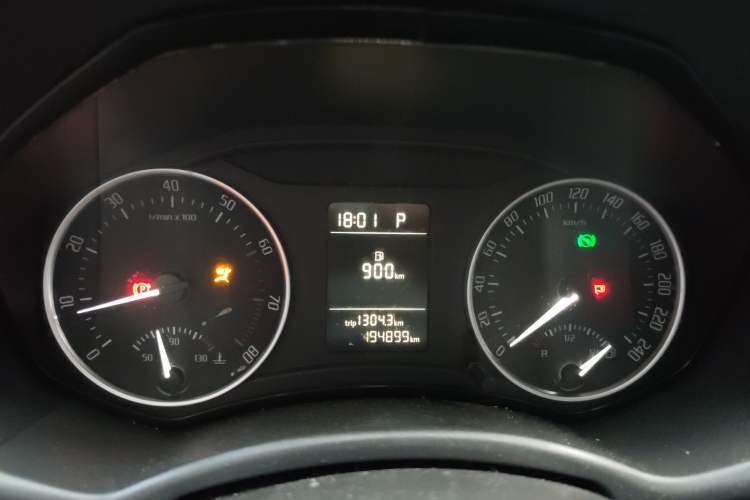 Used Skoda Octavia 2013 1.6L Automatic Elegance Edition Instrument Cluster