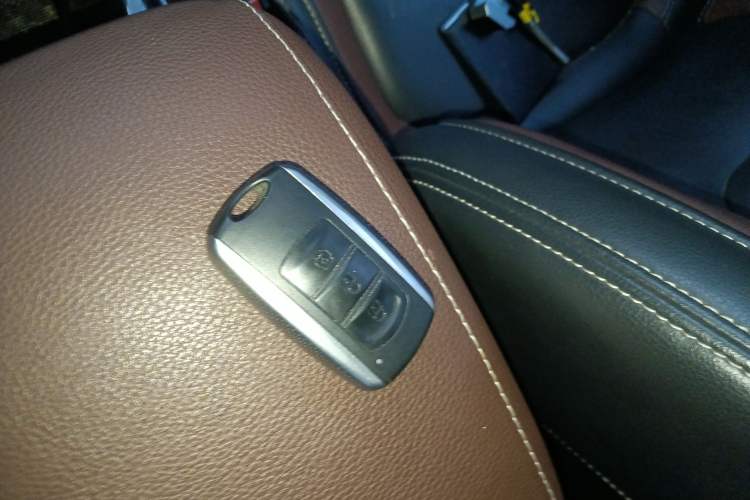 Used Dongfeng Fengon 580 2017 1.5T CVT Luxury Model
