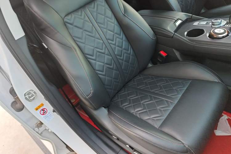 Used CHANGAN UNI-K iDD 2022 Blue Whale iDD 130km 1.5T Excellence Model