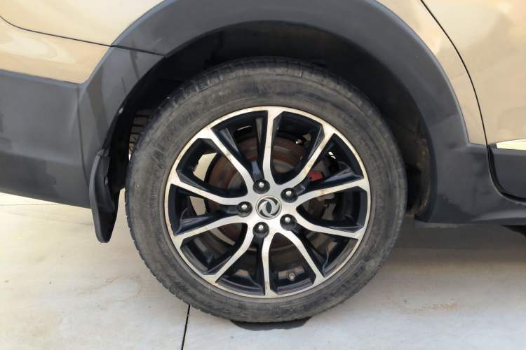 Used FORTHING SX6 2016 2.0L Manual Luxury Version