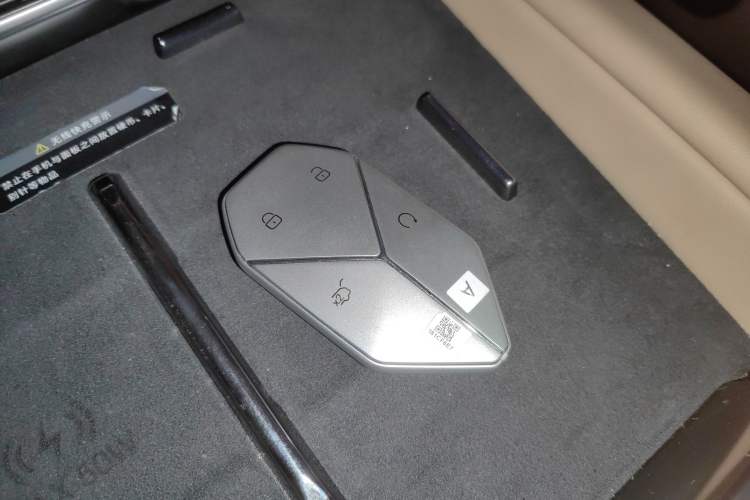 Used Formula Leopard 8 2025 Smart & Brave Flagship Edition 7 Seats