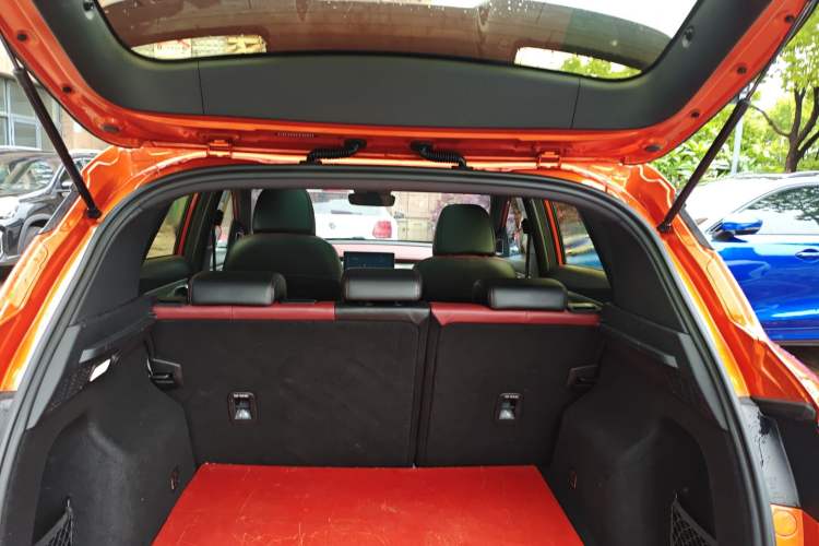 Used Geely Auto Coolray 2019 Sport Model 260T DCT Battle China V Standard Trunk