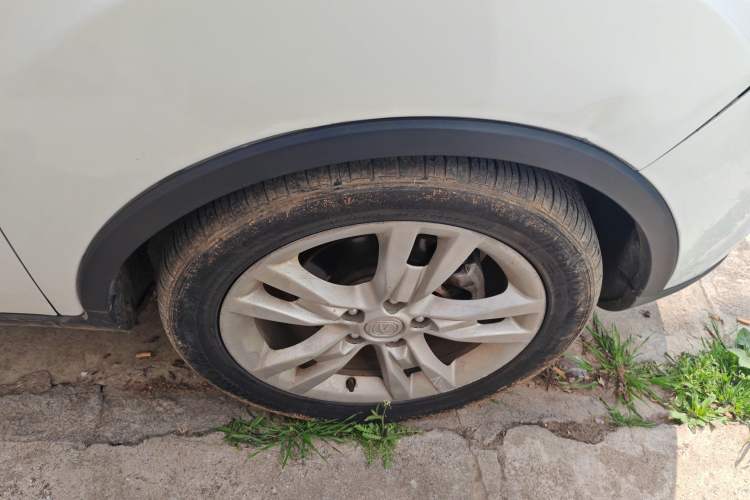 Used Changan CS35 2012 1.6L Manual Luxury Model China IV Standard
