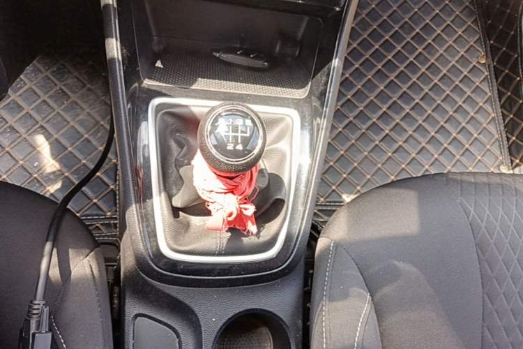 Used Roewe i5 2020 1.5L Manual 4G Connect Luxury Edition