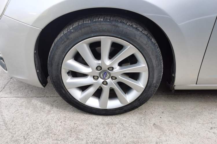 Used Volvo S60 2015 S60L 2.0T Zhiyuan Edition
