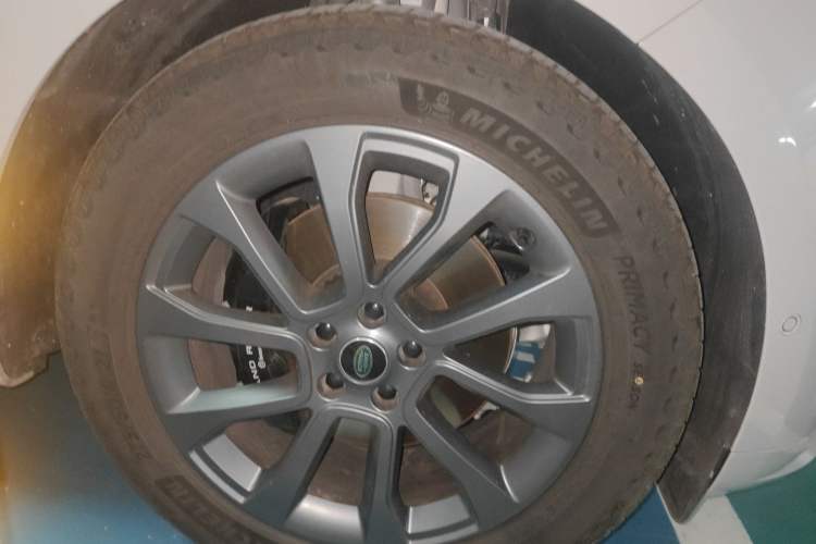 Used Land Rover Range Sport 2024 400PS Dynamic SE Right Front Wheel Hub