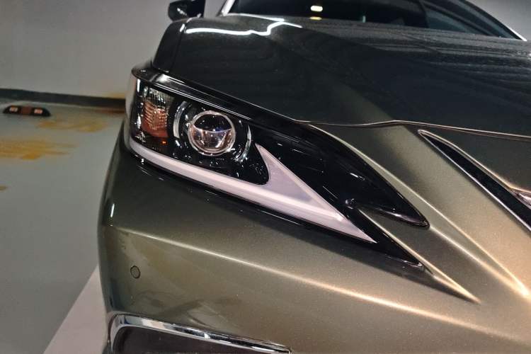 Used Lexus ES 2020 200 Excellence Edition