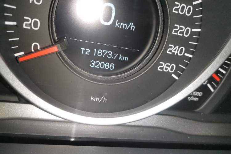 Used Volvo S60 2019 S60L Facelift T5 Intelligent Advanced Edition Odometer Close Up