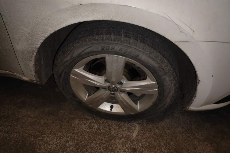 Used Volkswagen Lavida 2017 1.6L Manual Fashion Edition