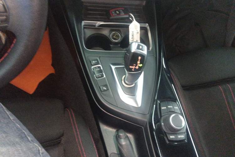 Used BMW 2 Series (Import) 2018 220i Sport Design Package
