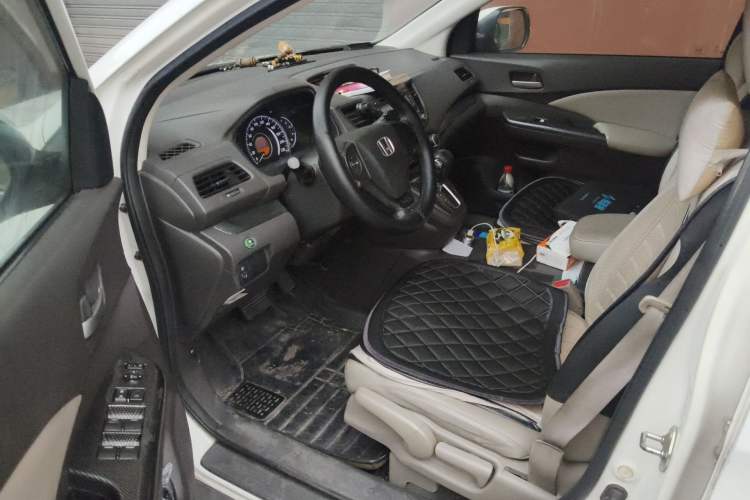 Used Honda CR-V 2012 2.0L two-wheel drive urban version