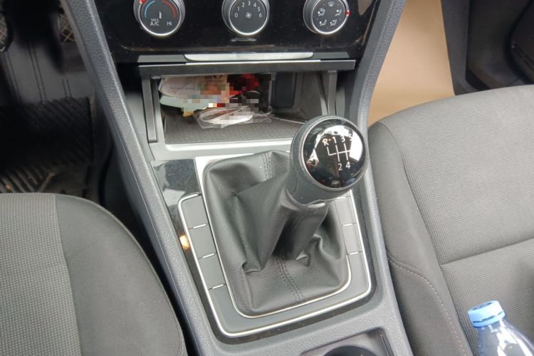 Used Volkswagen Golf 2018 1.6L Manual Fashion Edition
