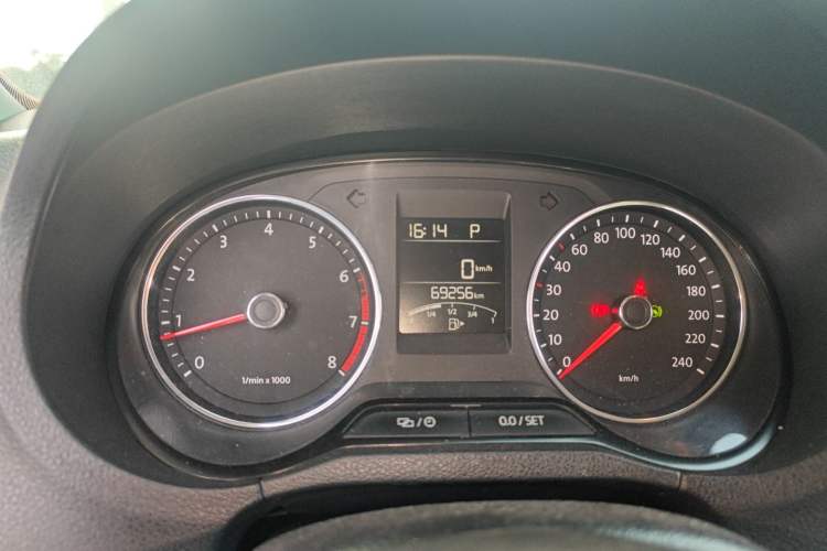Used Volkswagen Polo 2014 1.6L Automatic Comfort Edition Instrument Cluster