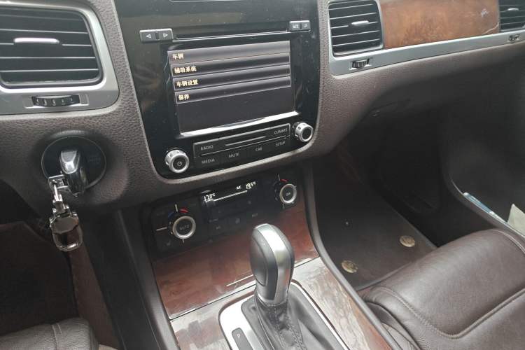 Used Volkswagen Touareg 2014 3.0 TSI New Edition