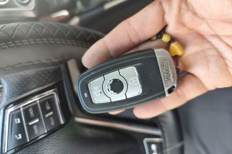 Used Haval H6 2015 Sport Edition 1.5T Manual Two-Wheel Drive Elite Model Vehicle Key