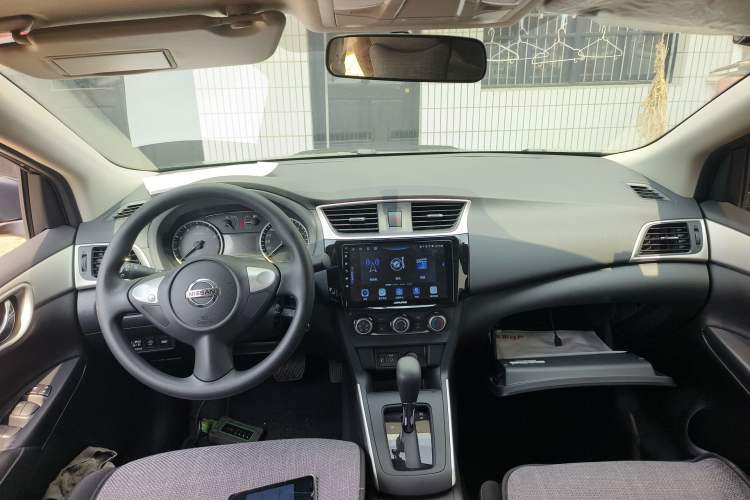 Used Nissan Sylphy 2024 Classic 1.6XE CVT Comfort Edition Center Console