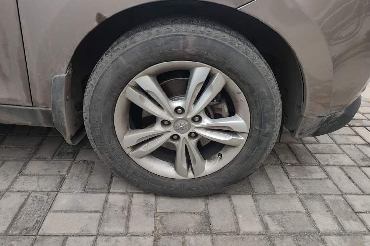 Used Hyundai ix35 2010 2.0L Automatic Two-Wheel Drive Elite Edition GLS
