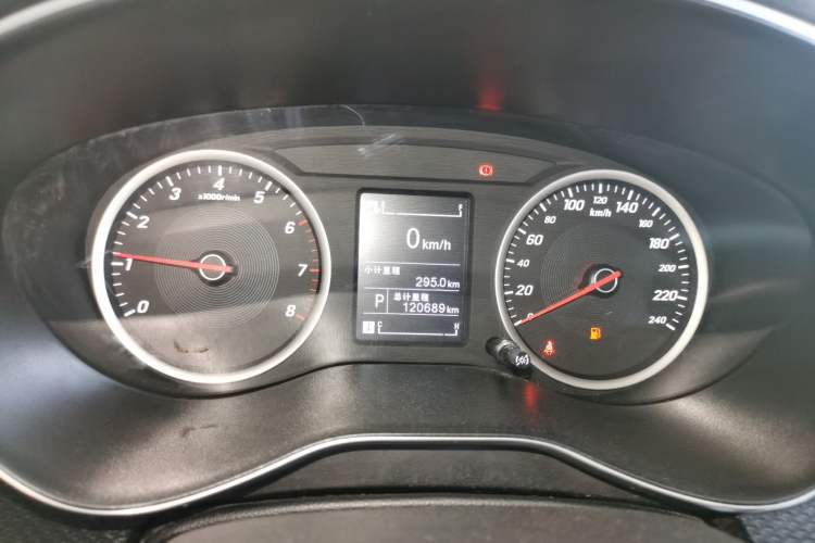 Used Baojun 730 2019 1.5T CVT Fashion Model 7 Seats China V Emission Standard Instrument Cluster