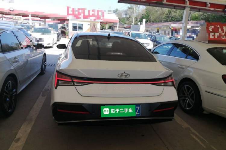 Used Hyundai Elantra 2023 1.5L CVT LUX Prestige Edition