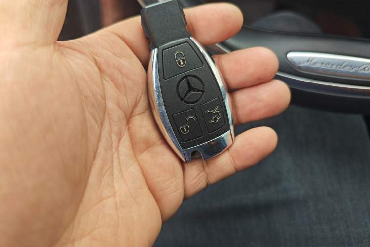 Used Mercedes-Benz S-Class 2014 S 320 L Business Model