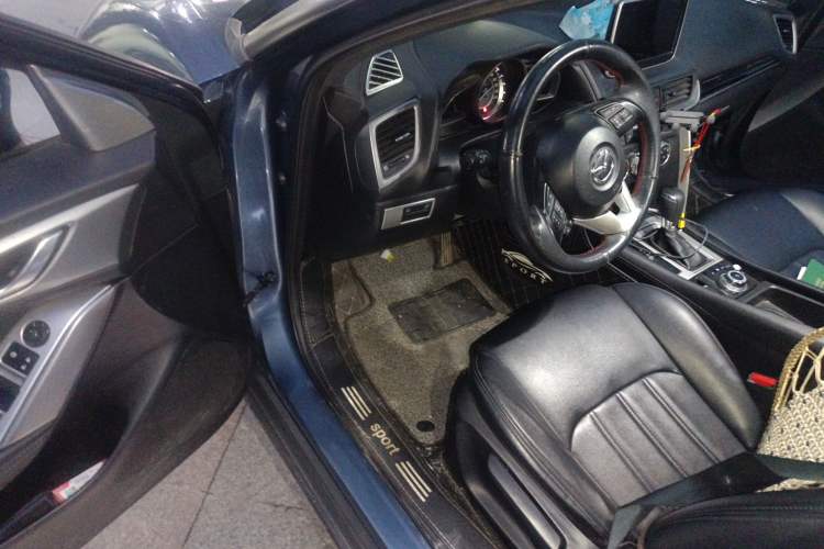 Used Mazda CX-4 2016 2.0L Automatic 2WD Blue Sky Dynamic Edition Driver Seat