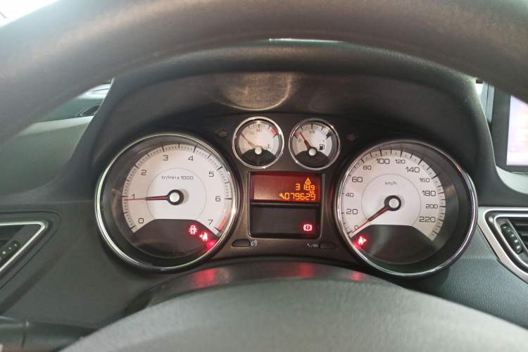 Used Peugeot 308 2014 Enjoy Edition Classic 1.6L Manual YouShang Model