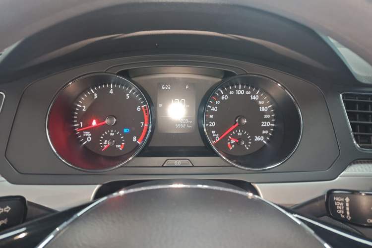 Used Volkswagen Lamando 2018 230TSI DSG Fashion Edition Instrument Cluster