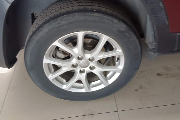 Used Jeep Cherokee 2017 2.4L Leading Edition
