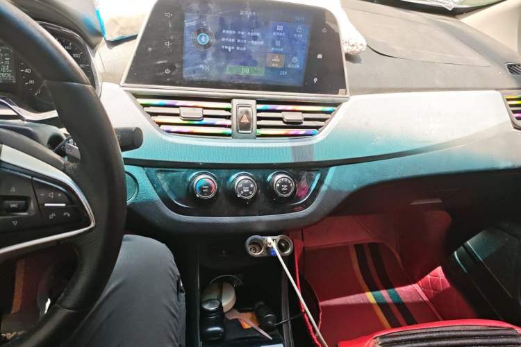 Used Baojun 310W 2018 1.5L Automatic Luxury Version China VI Emission Standard
