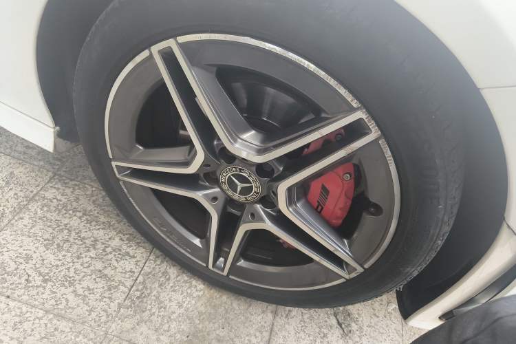 Used Mercedes-Benz CLA 2021 CLA 200 Right Front Wheel Hub