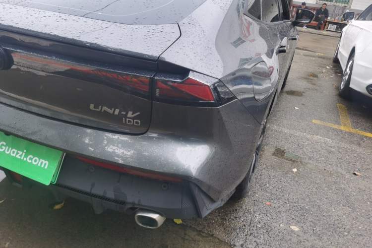 Used CHANGAN UNI-V iDD 2023 ZhiDian iDD 1.5T 113km ZhiKu Model Right Rear Taillight