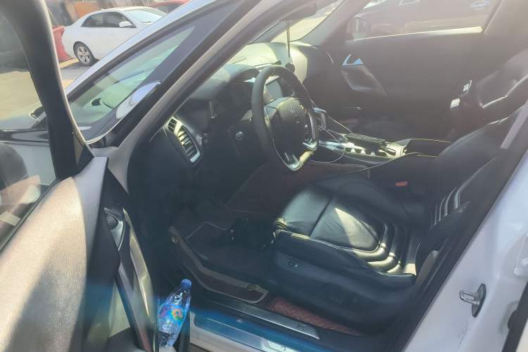 Used DS 5 2014 1.6T Luxury Edition THP160