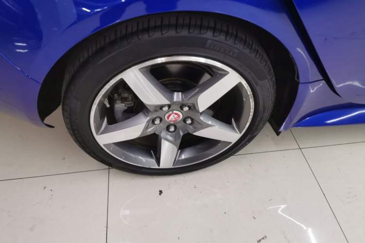 Used Jaguar XE 2018 2.0T 300 PS All-Wheel-Drive R-Sport Sport Edition
