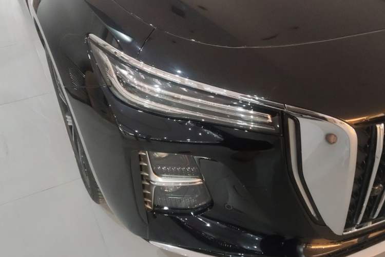 Used Hongqi H5 PHEV 2025 170 Super Hybrid Version Right Front Headlight