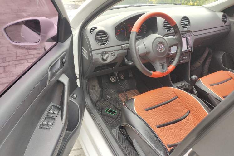 Used Volkswagen Jetta 2015 Value Edition 1.6L Manual Fashionable Style