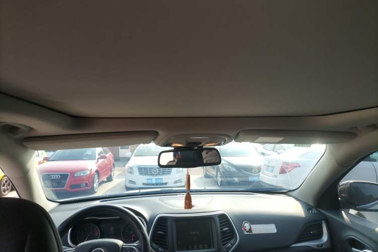 Used Jeep Cherokee 2016 2.4L Professional Smart Version