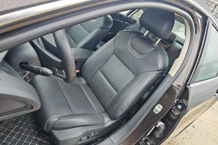 Used Citroen C5 2014 2.0L Automatic Luxury Edition